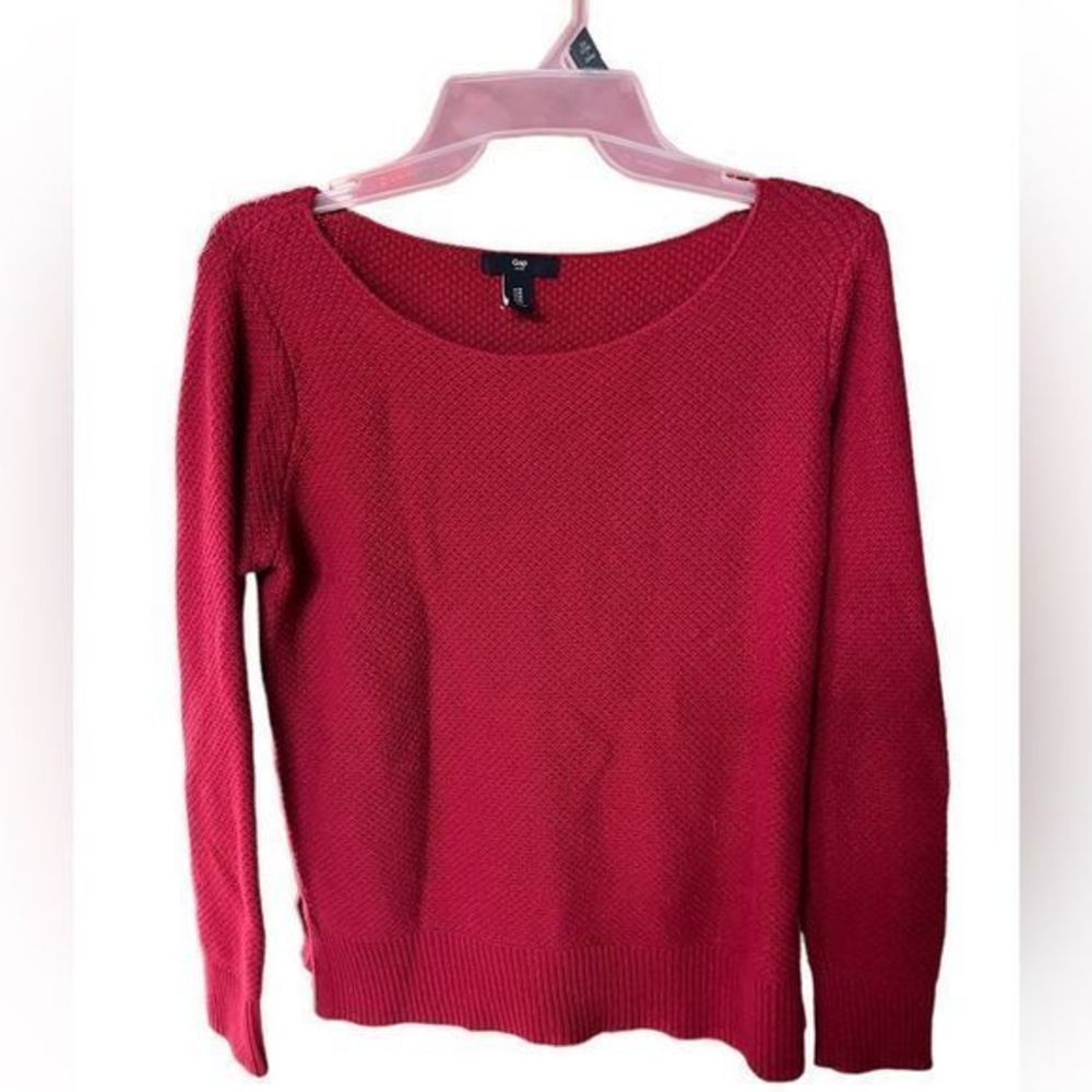 Gap dark pink pullover sweater size medium